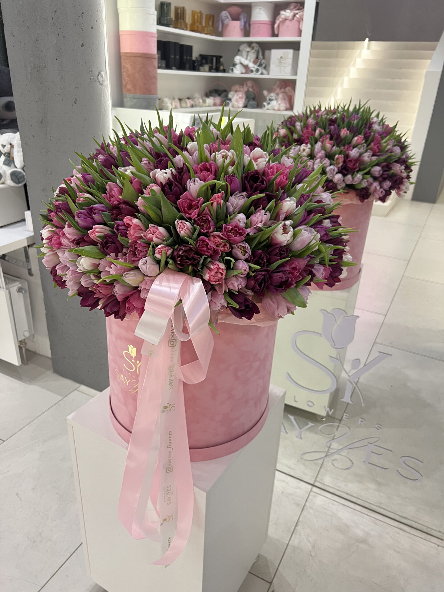 Коробка квітів 301 тюльпан мікс - Зображення 2